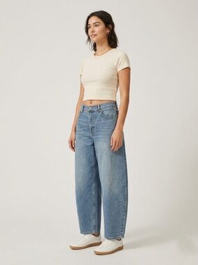 090 EVERLANE Women's Way-High Curve Jean (Medium Wash Blue), 32R